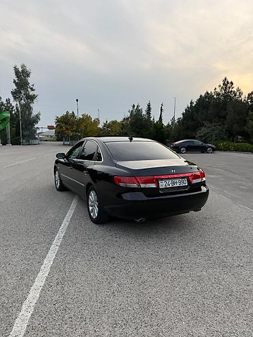 buggy satisi: Hyundai Azera – biznes-seqment sedan - Kuzov: qara rəng, 4 qapılı — 2