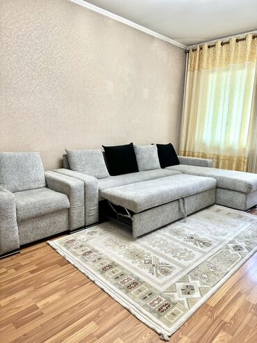 диван с креслой: Диван-кровать, цвет - Серый, Б/у