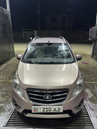 дешовая машина: Chevrolet Spark: 2011 г., 1 л, Автомат, Бензин, Хетчбек