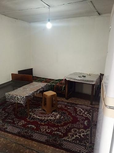 Долгосрочная аренда квартир: Nizami metrosunun və Türk liseyinin yaxınlıqında yerləşir.Evdə — 3