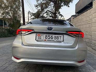 магнитола е39 штатная: Toyota Corolla: 2021 г., 1.8 л, Вариатор, Гибрид, Седан — 6