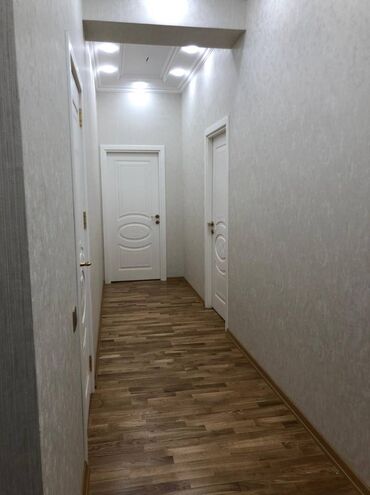 Uzunmüddətli kirayə mənzillər: Azadliq metrosunun yaxınlığında kristal abseronda 16 mertebeli binanın — 18