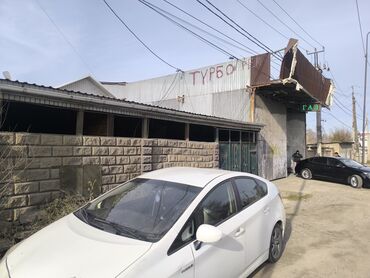 Долгосрочная аренда комнат: 60 м², С мебелью — 4