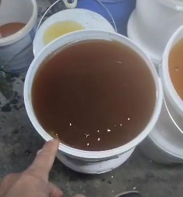 Азык-түлүктөр: Горный мёд — 100% чистый, натуральный продукт. Особенности: - Собран — 5