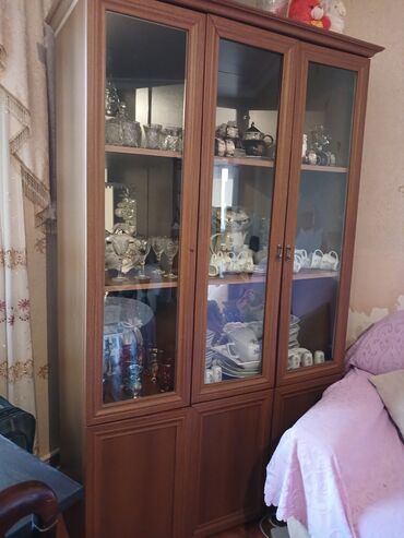 Təmir və tikinti: Açılan, 3 qapılı Düz dolab, Stenka