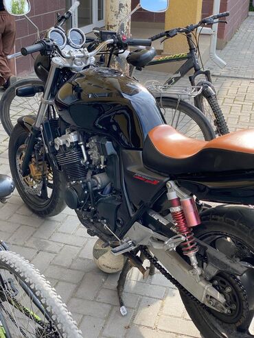 прямоток мото: Классический мотоцикл Honda, 400 куб. см, Бензин, Взрослый, Б/у