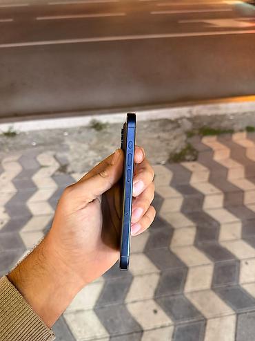 pro max: IPhone 15 Pro, 128 GB, Deep Purple, Face ID — 3