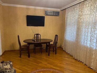 Uzunmüddətli kirayə mənzillər: 9 mkr, Üzeyir sadliq evinə yaxın,9 mərtəbənin,1-ci mərtəbəsində,3 — 2