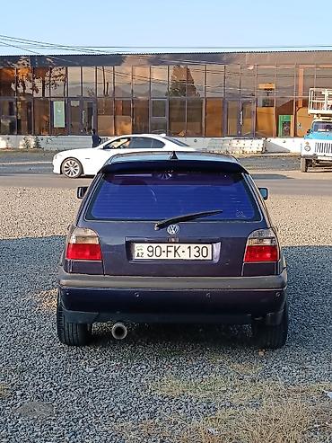 r14 diski teker: Volkswagen Golf III, 5 qapı hatchback. Gecə-göy (tünd mavi) rəng — 3