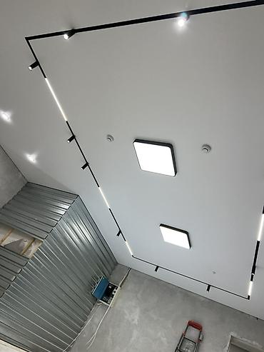 led свет: Линейная трековая система освещения для потолка - Встроенные в — 1