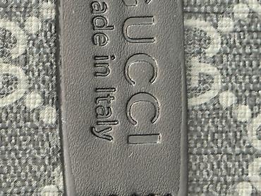 glo gang: Сумка через плечо Gucci с нашивками и монограммой GG Supreme - — 2