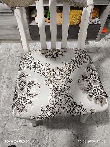Чехлы для мягкой мебели: Срочно!Срочно стол,6 штук стульчиктери менен сатылат б/у чехолдору — 4
