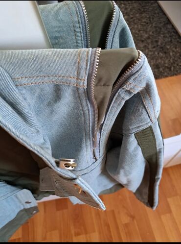 Ostale jakne, kaputi, prsluci: Zenska teksas jakna sa maslinasto zelenim detaljima, ukrasnim — 2