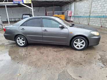 Toyota: Toyota Camry: 2005 г., 2.4 л, Механика, Бензин, Седан