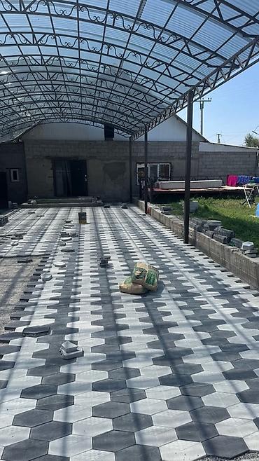 декоротивный камень: Сапаттуу брусчаткалар ✅ Бордюрлар ✅ Лотоктор✅ Байланыш номерибиз 📍 — 1