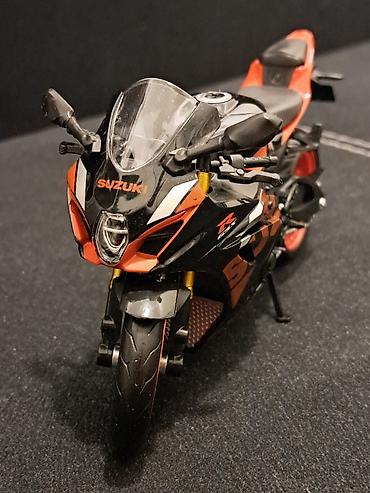 Umetnost i kolekcionarstvo: Motor SUZUKI GSX-R1000R 2021 1:12 - NOVO NOVO! Vrhunski odradjen — 5