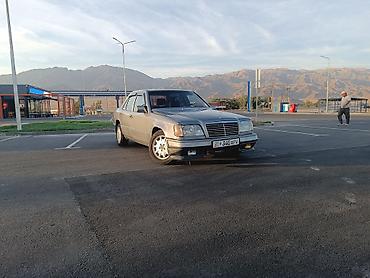 аварийная мерс 210: Mercedes-Benz W124: 1989 г., 3 л, Механика, Дизель, Седан — 10