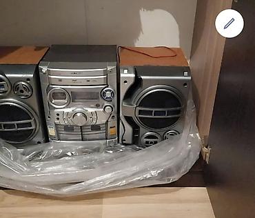 muzikalni sentir: Samsung mini Hi‑Fi müzik mərkəzi Xüsusiyyətlər: - 2 ədəd ayrılabilən — 1