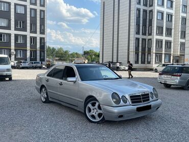 Mercedes-Benz: Mercedes-Benz E-Class: 1996 г., 3.2 л, Автомат, Газ, Седан