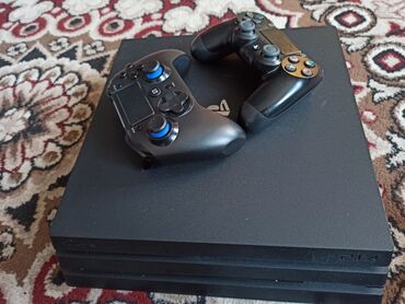 тв 4: Продам playstation 4 pro 1тб не прошитый, б/у есть 5 игр, 1 джойстик