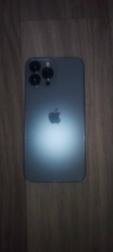 Чехлы: Срочно продаю Айфон Набор аксессуаров для iPhone с большим блоком — 7