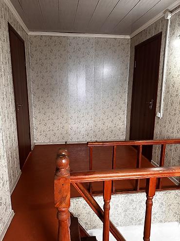 Продажа коттеджей и домов: Продается дом🔥 📍 Адрес: Пишпек (ориентир Гагарина/ Термечикова) 🔢 Год — 10