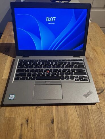 Toshiba: Lenovo ThinkPad noutbuk Xüsusiyyətlər: - Ekran: 14" (təxmini), mat