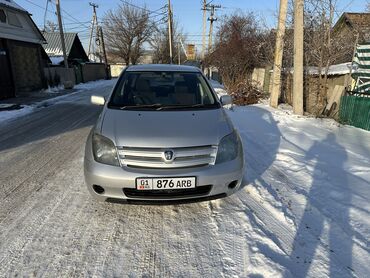 Toyota: Toyota ist: 2003 г., 1.5 л, Автомат, Бензин, Хэтчбэк