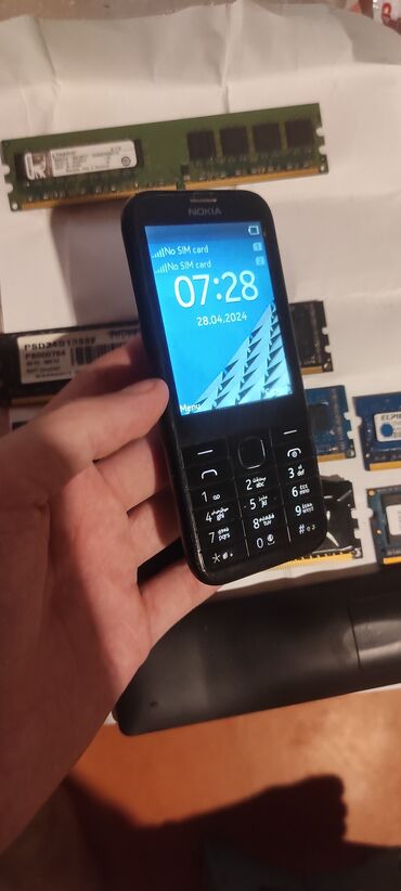 işlenmiş telefonların satışı: Nokia 225, < 2 ГБ, цвет - Черный, Две SIM карты
