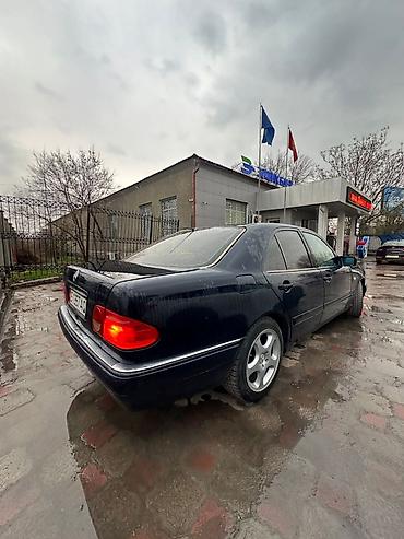 Mercedes-Benz E-Class: 1996 г., 2 л, Механика, Бензин, Седан — 2