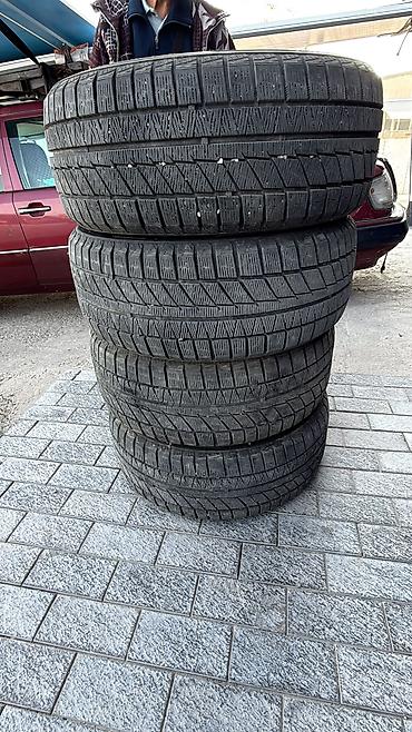 покрышки на авто: Продаётся комплект автомобильных шин. На фото видно 4 шины без — 2
