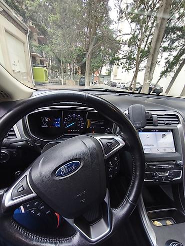 disk maşın: Ford Fusion sedan – qara rəng, modern və aerodinamik dizayn. 2017 — 8
