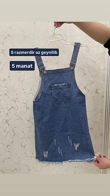 Digər qadın geyimləri: Qadın geyimləri paketi 1) Cins sarafan - Ölçü: S - Ön hissədə cib — 1