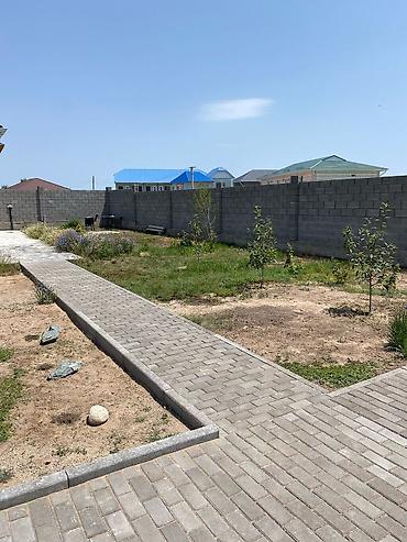 Продажа коттеджей и домов: Продается дом в селе Чон-сарыой дом расположен со стороны озера, до — 26