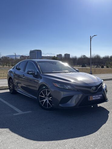 Toyota: Toyota Camry: 2018 г., 2.5 л, Автомат, Бензин, Седан