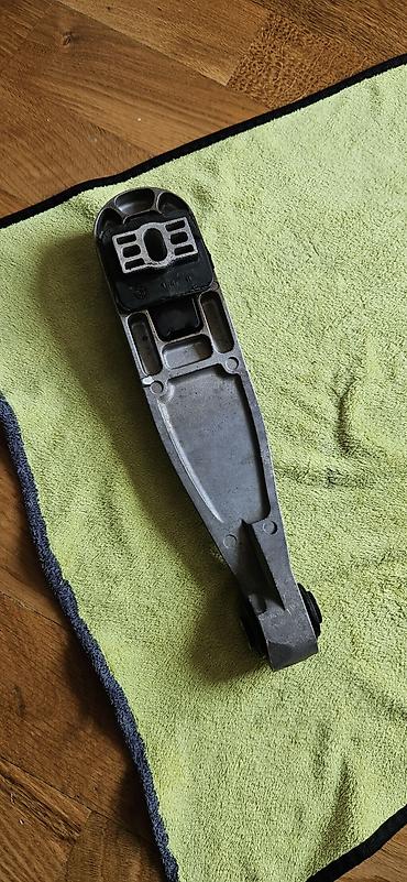 buggy motor: Məhsul: Mühərrik dayağı (alt tork dayağı / “dogbone” tip) Təyinat — 2