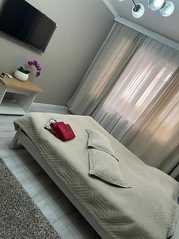 Посуточная аренда квартир: 1 комната, Душевая кабина, Постельное белье, Кондиционер — 2