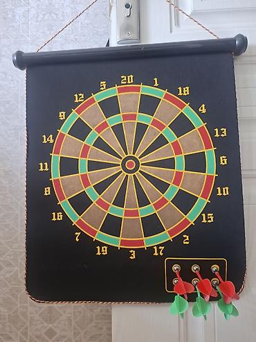 İdman və istirahət: Maqnitik dart taxtası – ikiüzlü asma model ölçü 42×46 - İki tərəfli — 2