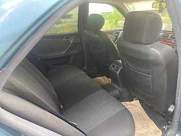 mersedes mostu: Mercedes-Benz E 200: 2 l | 1999 il Sedan — 4