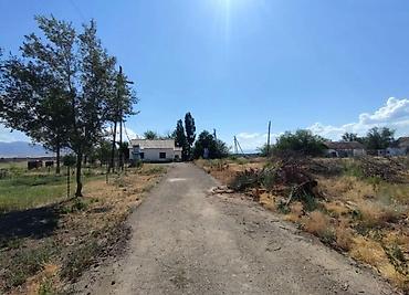 склад токмок: Завод, Жабдуусу менен, Иштеп жаткан, 1600 м² — 2
