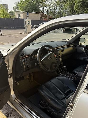 byd e2 2024: Mercedes-Benz E-Class: 2000 г., 2.7 л, Дизель, Седан — 10