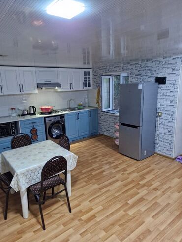 Продажа домов: 100 м², 3 комнаты, Комби, Газ, Электричество