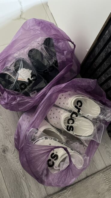 обувь лолита: Кроксы (Crocs) — несколько пар в пакетах. - Модели сабо с перфорацией