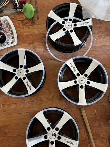 Диски: Диски R 15 Honda, Комплект, отверстий - 4, Новый at lalafo.kg Диски: Диски R 15 Honda, Комплект, отверстий - 4, Новый