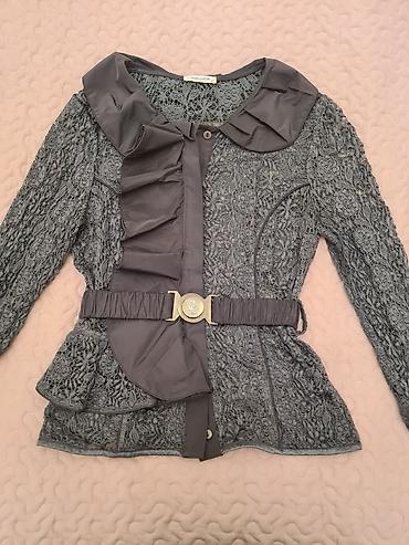 Книги и журналы: 3 lü dəst Lasagrada markasına məxsusdur,M (size 38)ölçüyə uygundu,ətək — 3