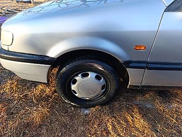 Volkswagen: Volkswagen Passat: 1994 г., 2 л, Механика, Бензин, Универсал — 20