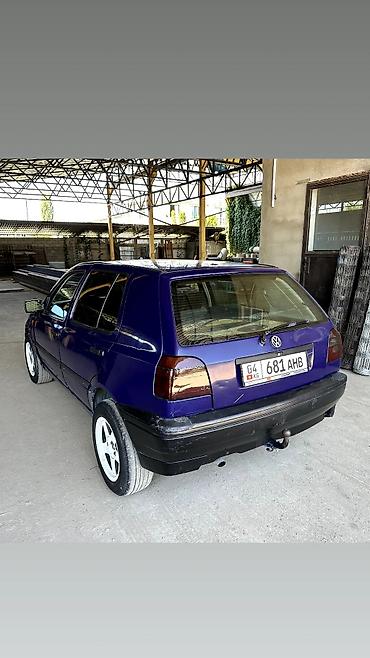 Продажа авто: Volkswagen Golf: 1993 г., 1.8 л, Механика, Бензин, Хэтчбэк — 7