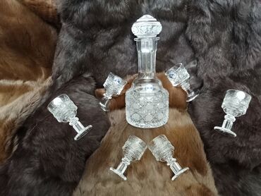 Digər dəstlər və servizlər: Büllur içki dəsti - Tərkibi: 1 ədəd qapaqlı qrafin + 6 ədəd balaca — 2