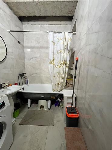 50: 2 комнаты, 68 м², Пишпек Элитка, 5 этаж, Косметический ремонт — 2