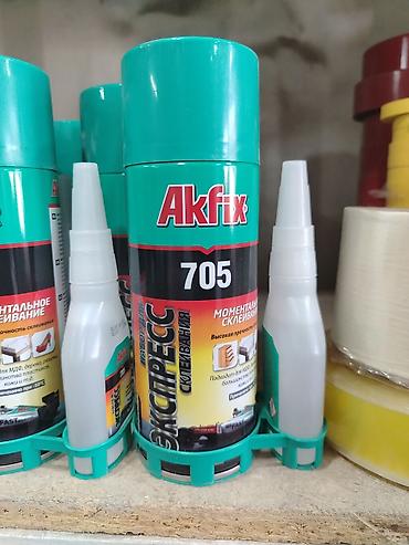 Суперклей: Akfix, Для дерева, В аэрозольном баллоне — 1